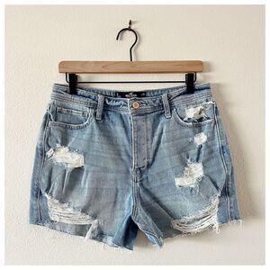 Hollister Ultra High Rise Button Fly Mom Jean Shorts Sz 9/29